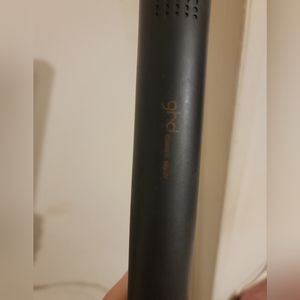 GHD straightener